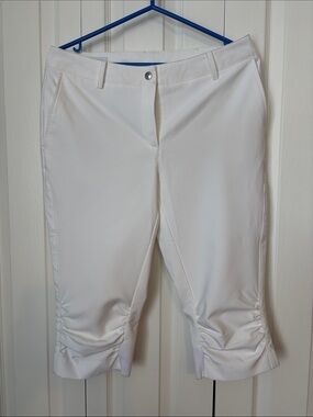 Cutter and buck capri / golf shorts